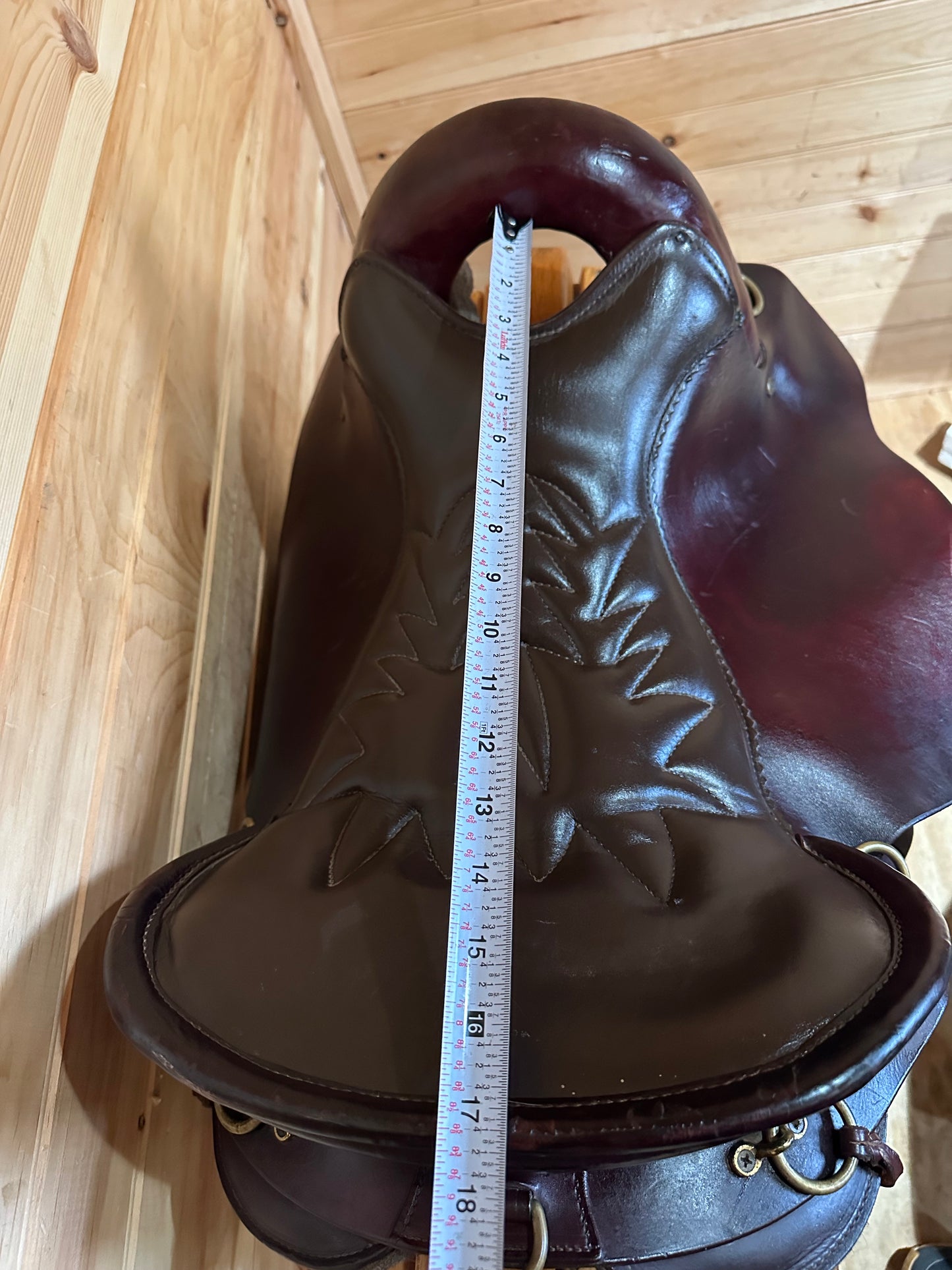 16.5” Tucker Endurance Trail Saddle Model 159