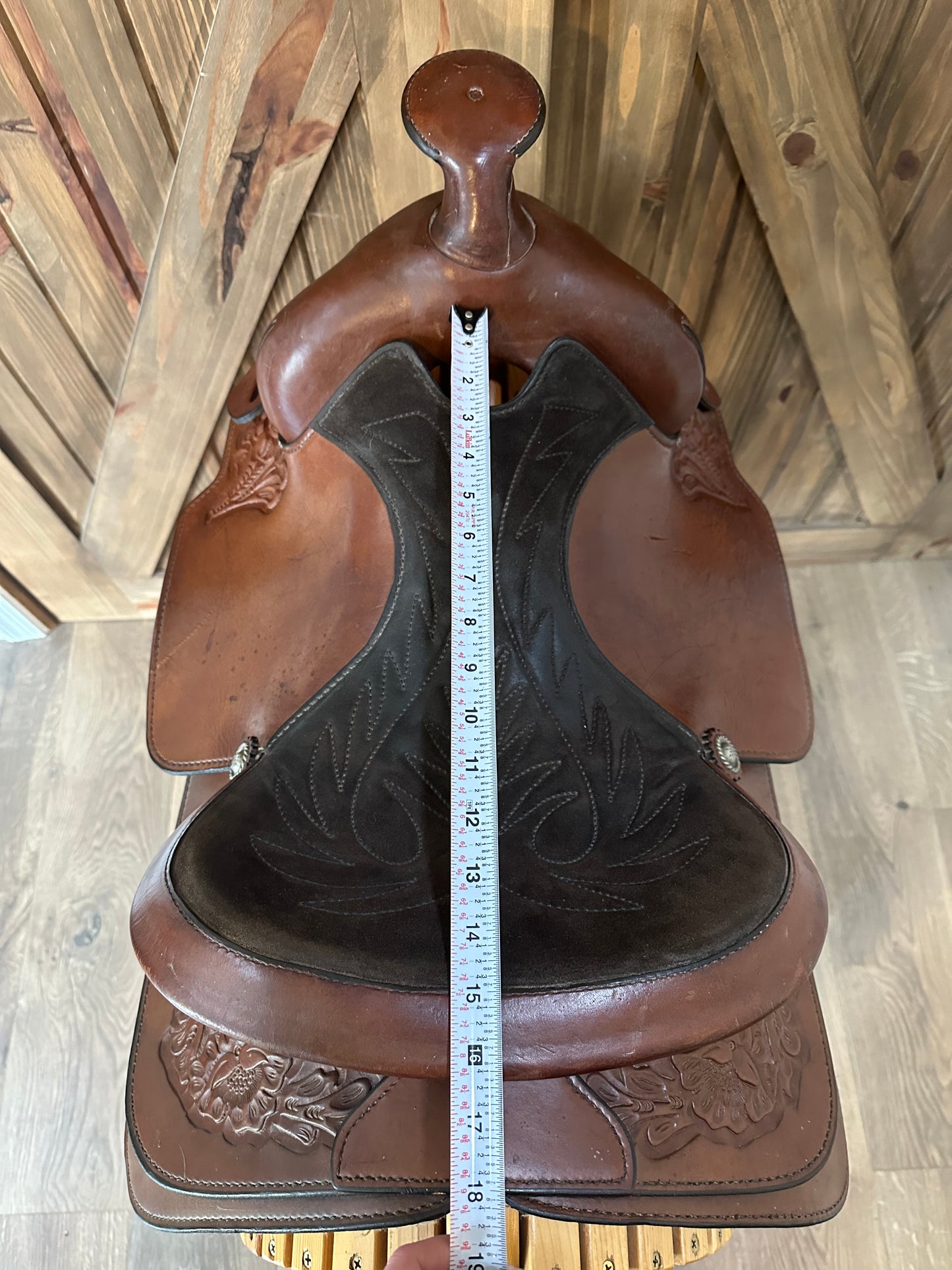 15”’Crates Saddlery Western Trail Saddle Model 133