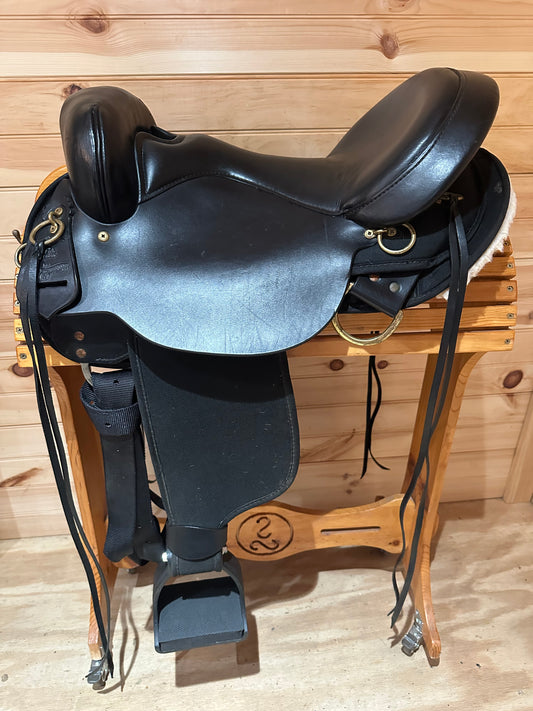 16” Circle Y High Horse Highbank Endurance Trail-boss Saddle Model 6916
