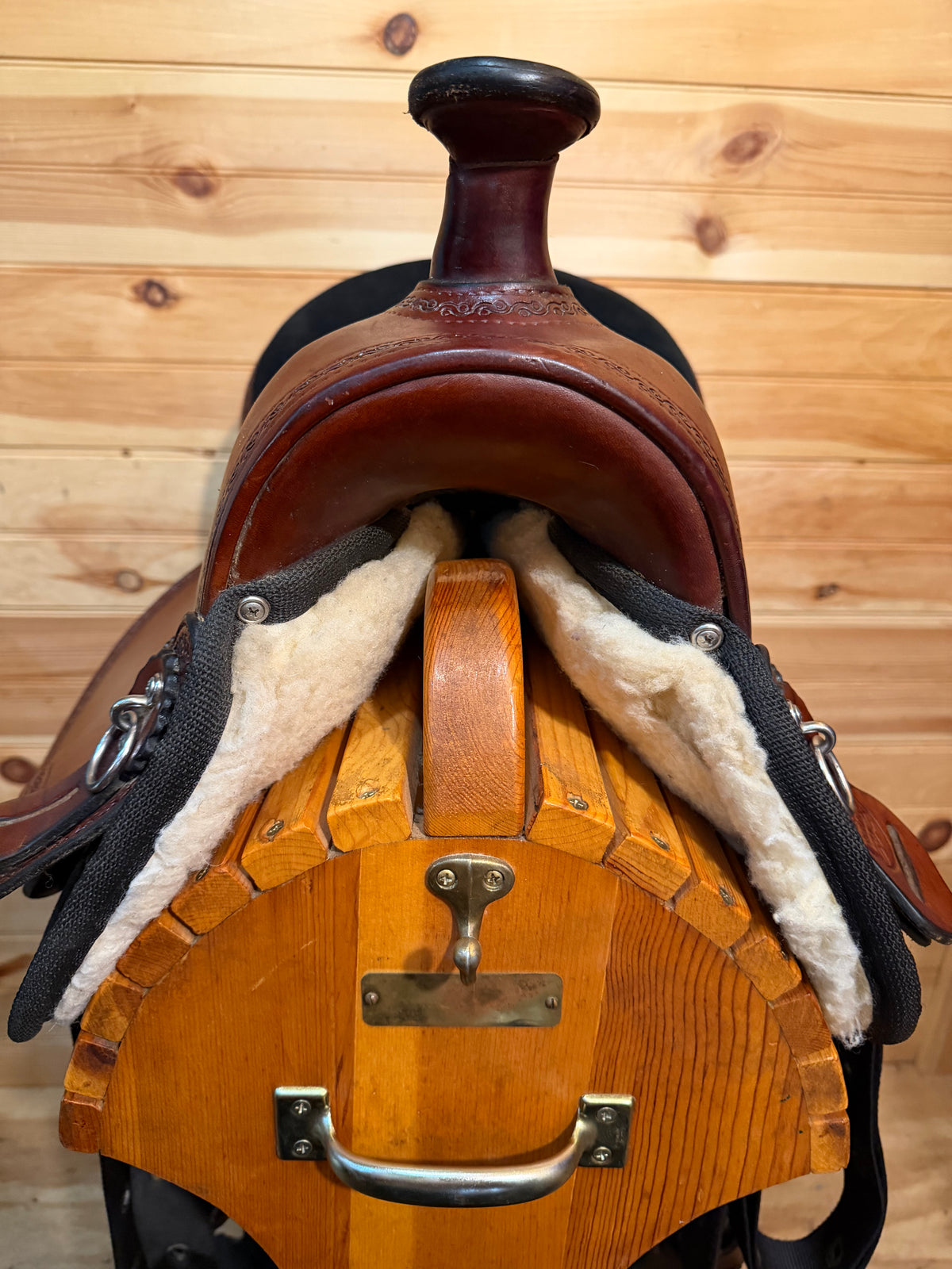16” Crest Ridge Saddlery Sentry Lite Western Trail Saddle