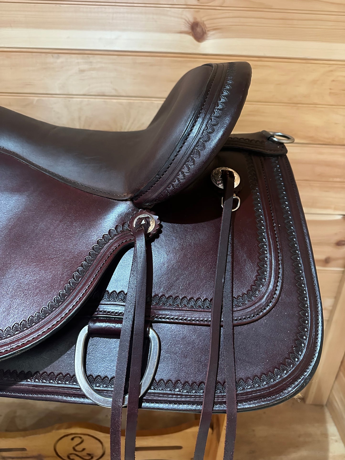 16” Circle Y Topeka Flex2 Western Trail Saddle Model 1651 (2021)