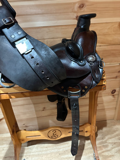 16.5” Allegany Mountain Saddlery Wade Trail Saddle