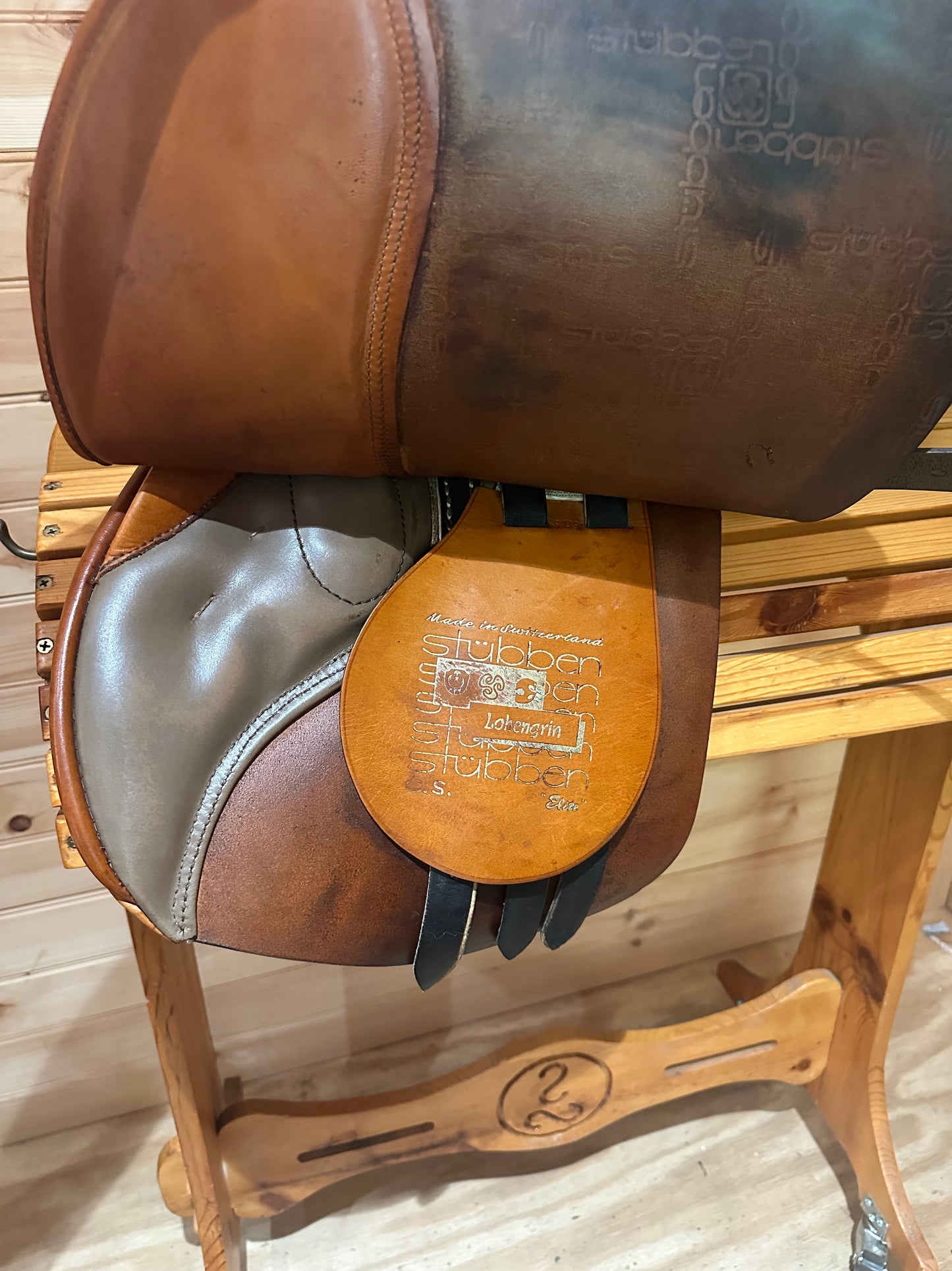18” Stubben Lohengrin CS Elite Saddle (32cm)