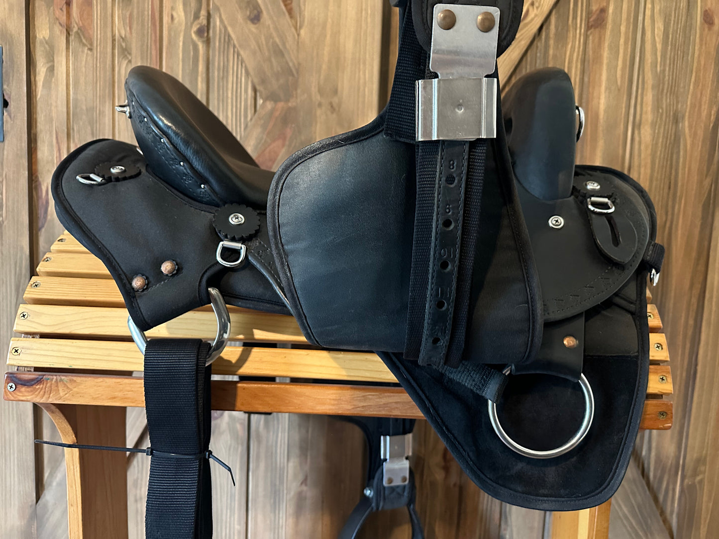 17” Imus 4-Beat Elite Lightweight Gaited Endurance Saddle