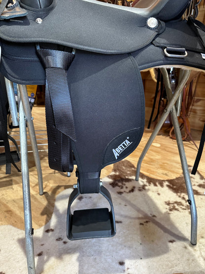 Abetta Deluxe Square Skirt Trail Saddle 20521BK