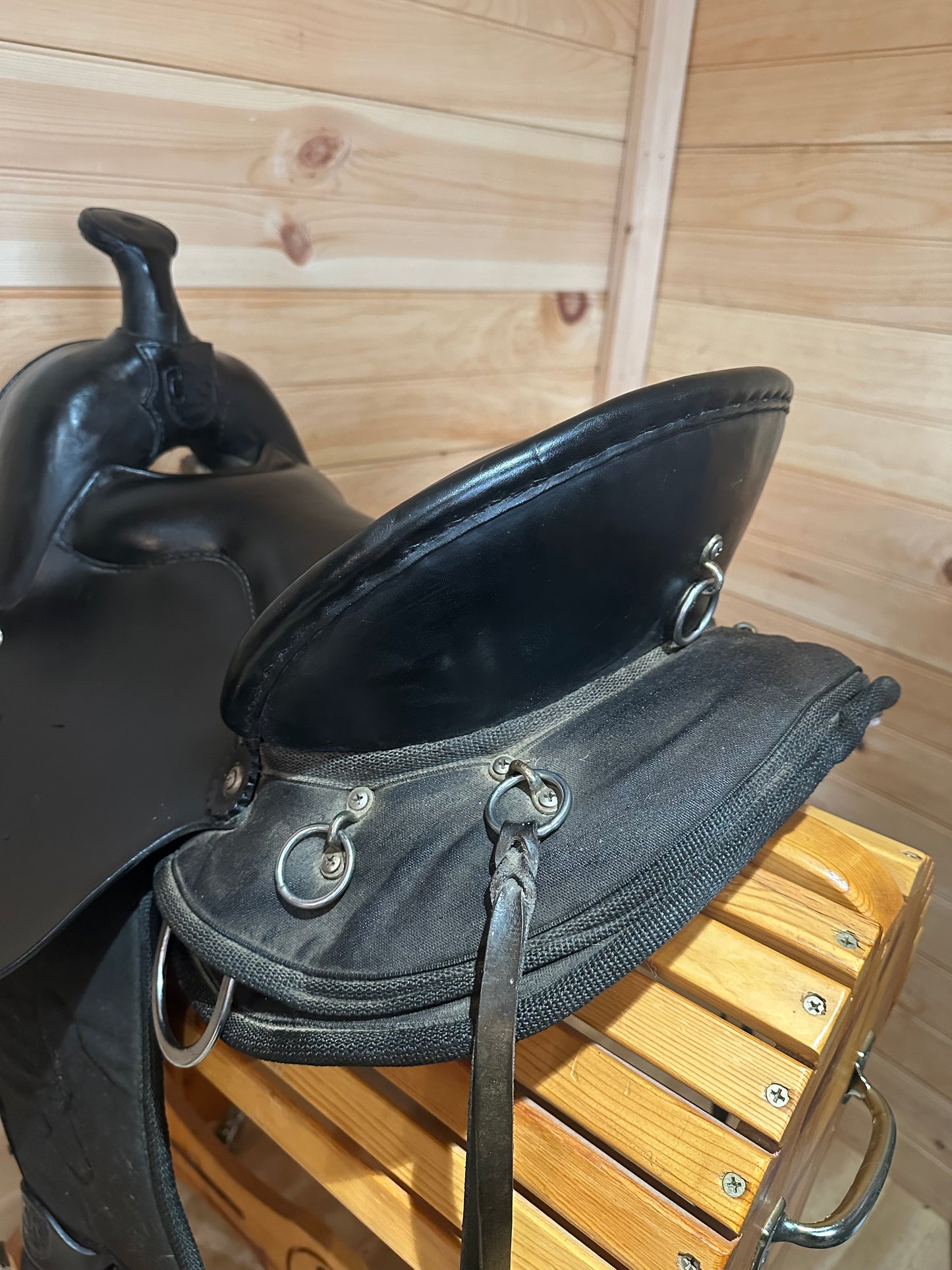 15” Crest Ridge Sonata Lite Western Trail Saddle