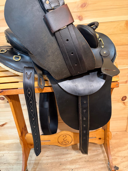 17” Australian Stock Saddle Co Santa MK III Enduro Aussie Saddle by James Saddlery