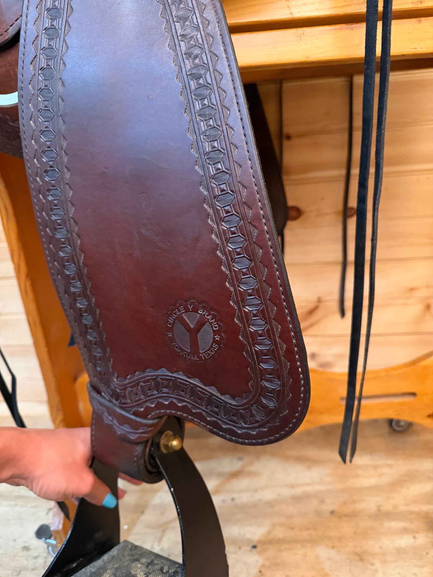 17” Circle Y Yosemite SupeRide Gaited Trail Saddle Model 3875