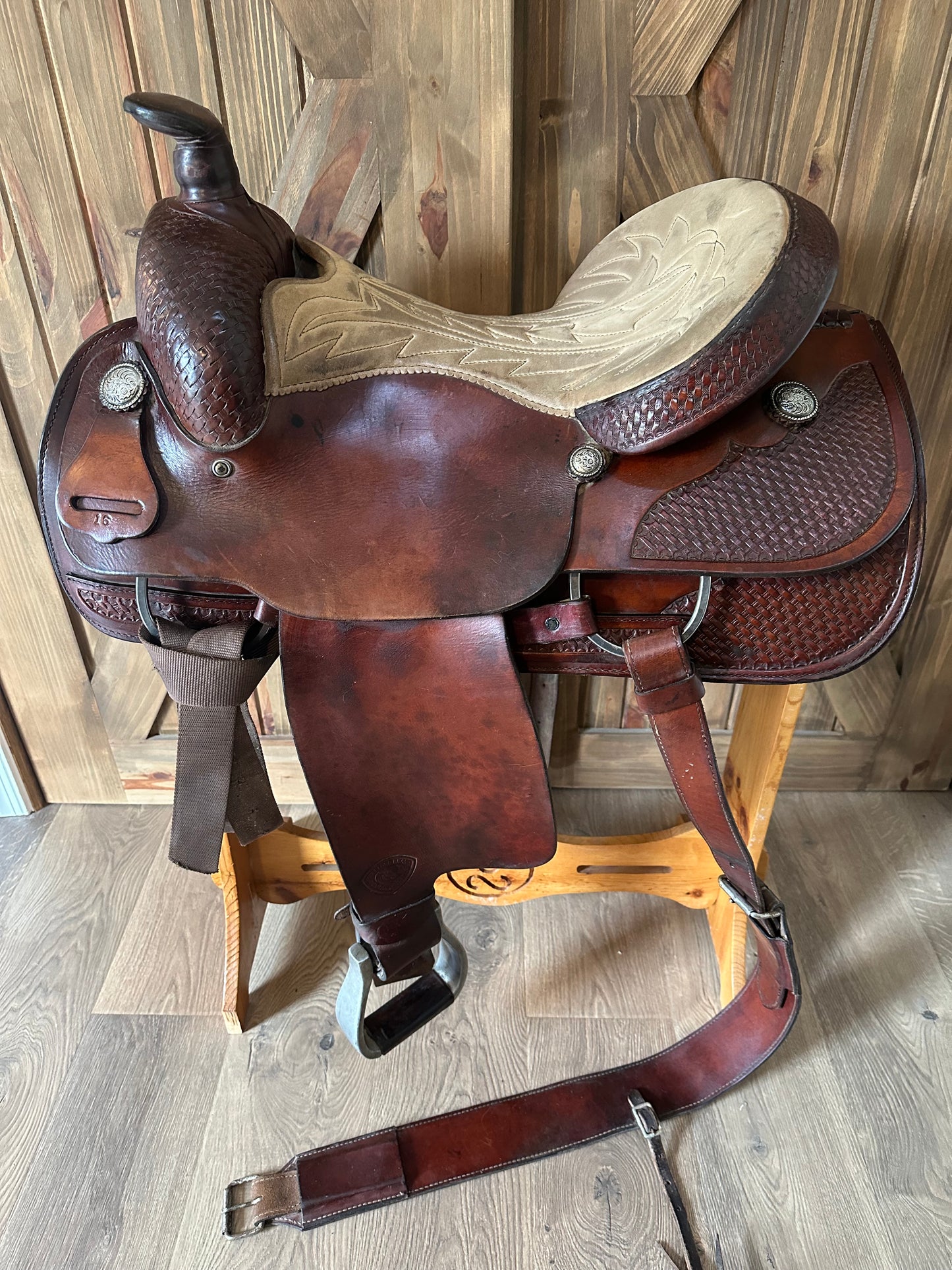 16” Tex Tan Hereford Roping Saddle