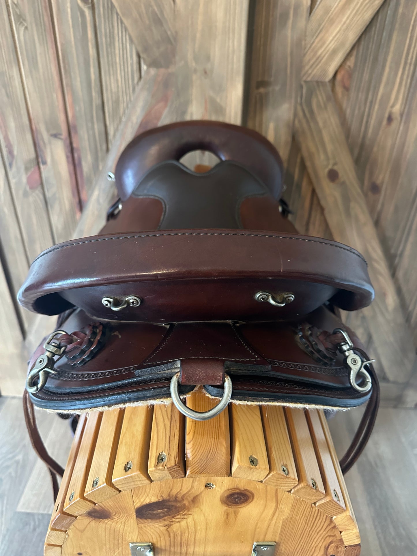 16” Big Horn Flex Endurance Saddle Model 804