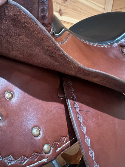 15” Cashel Round Skirt by Martin Saddlery Western Trail Saddle