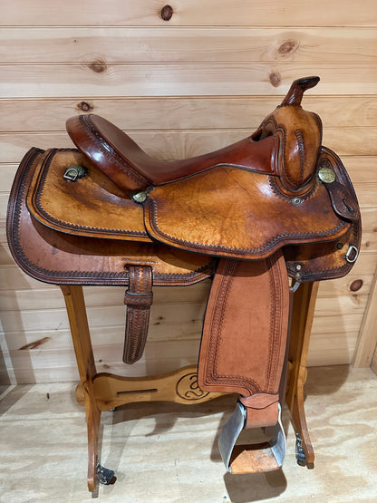 16” Circle Y Reiner Western saddle Model 1375