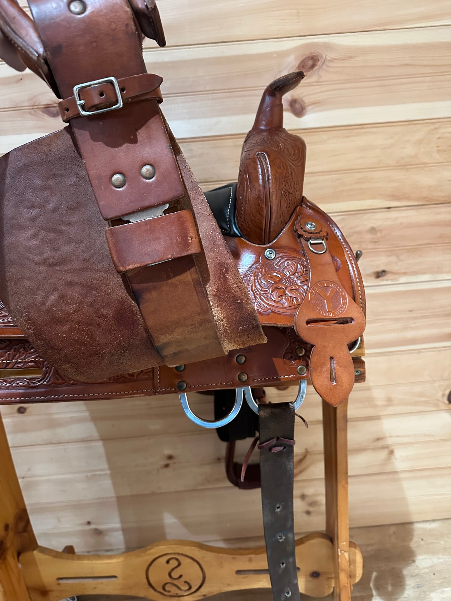 16” Circle Y Park & Trail Western Saddle Model 3607