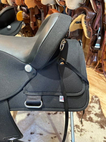 Abetta Deluxe Square Skirt Trail Saddle 20521BK