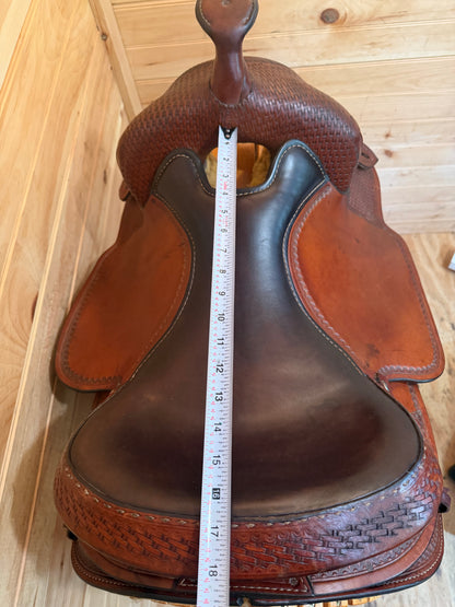 16.5” National Bridle Shop Tennessean Deluxe Western Saddle Model 2211