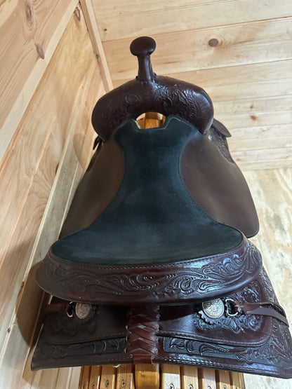 17” Tex Tan Hereford Western Trail Saddle Model 08-4901-1C7