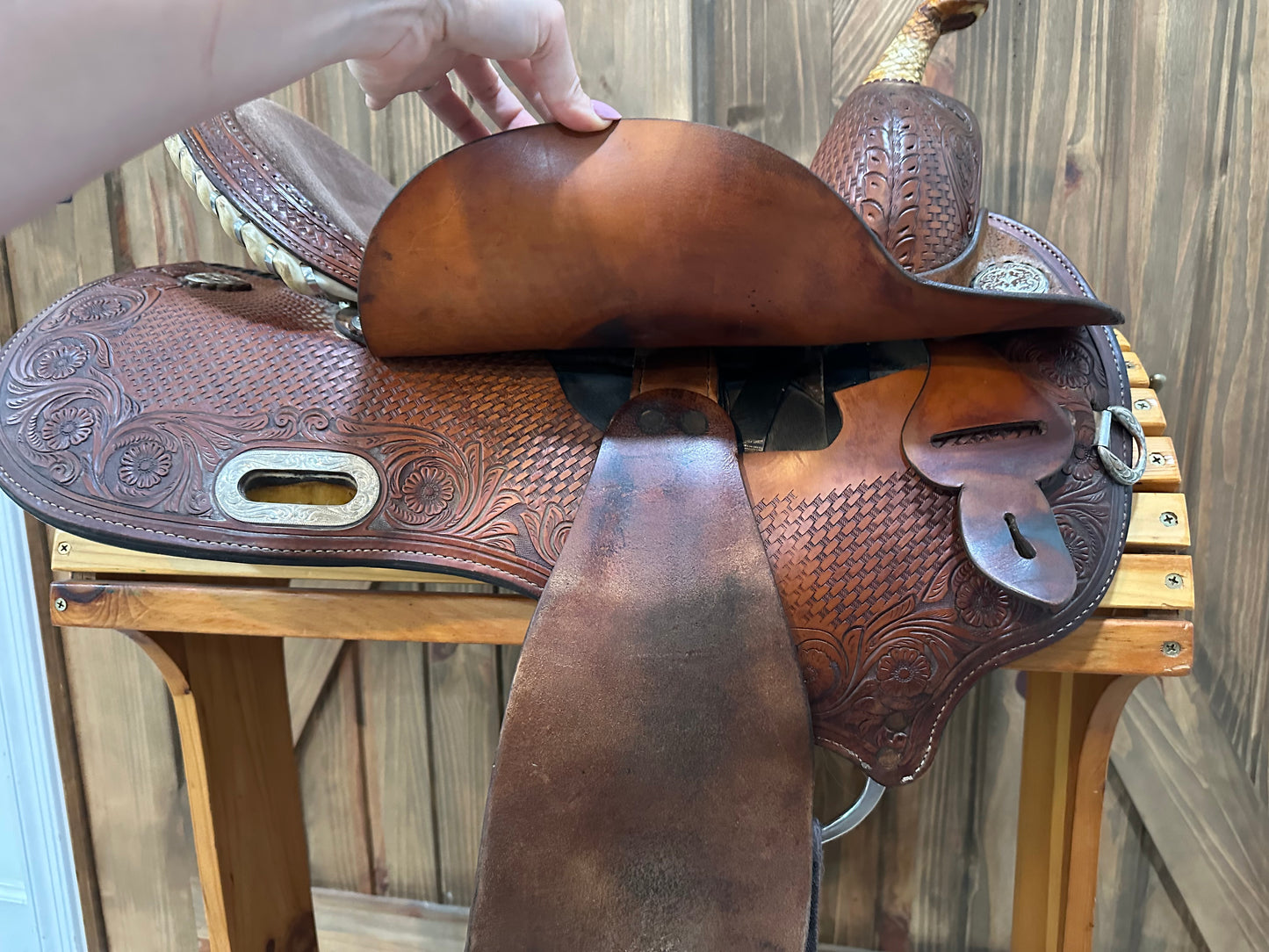 15” Circle Y Velocity Flex-Lite Barrel Racing Saddle