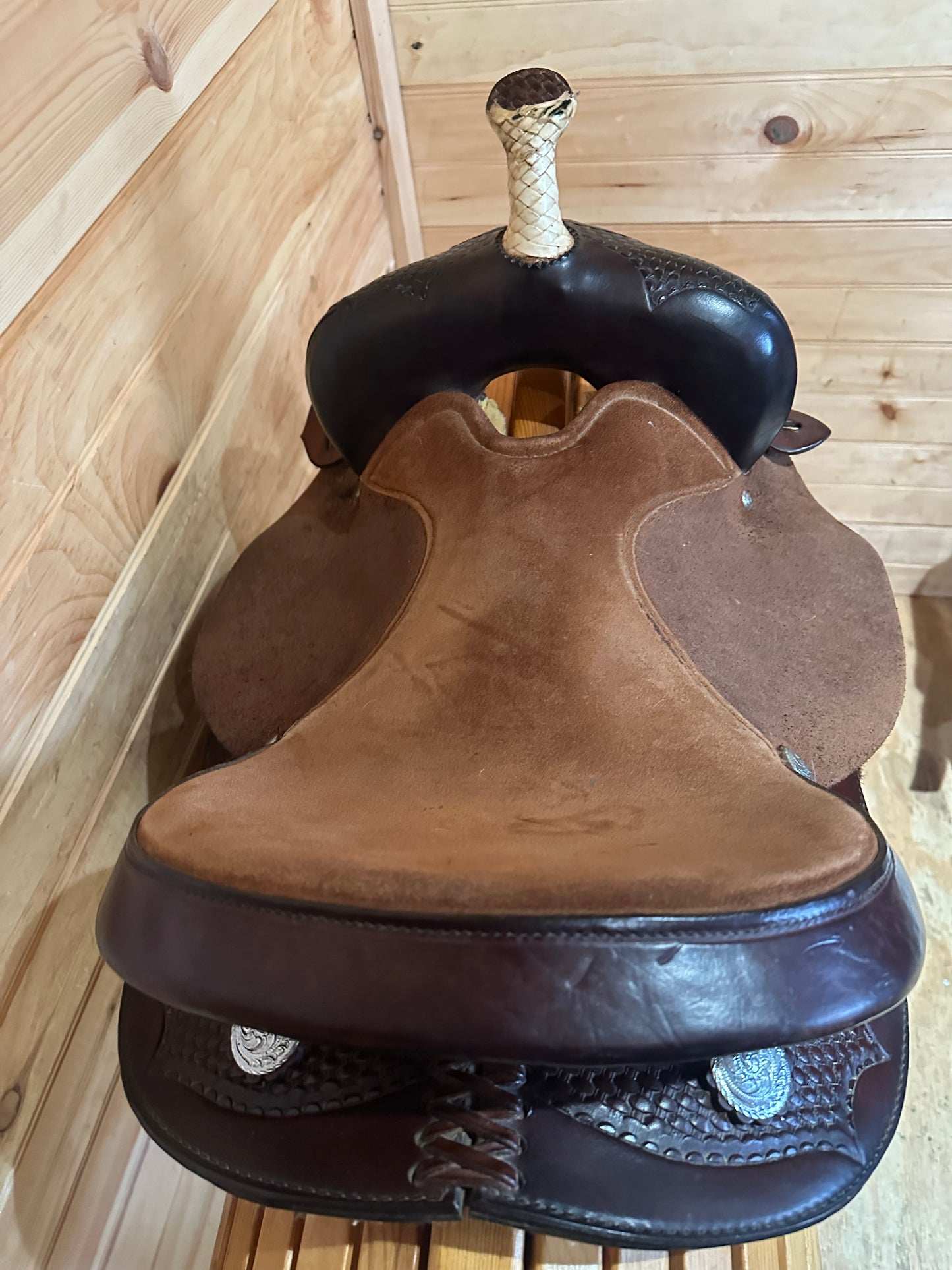 15” Circle Y Barrel Racing Saddle Model 3044