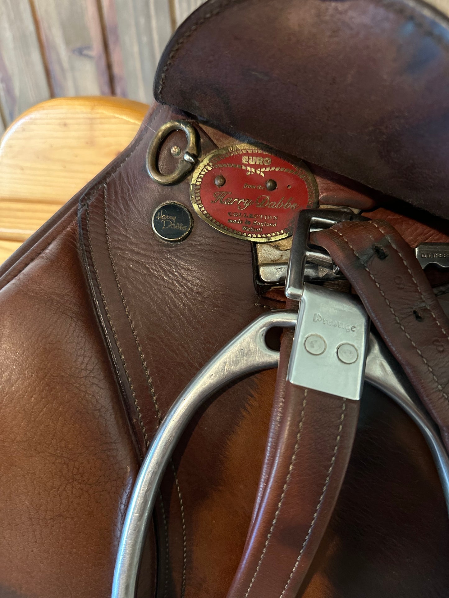 16” Harry Dabbs Close contact/Jump Saddle