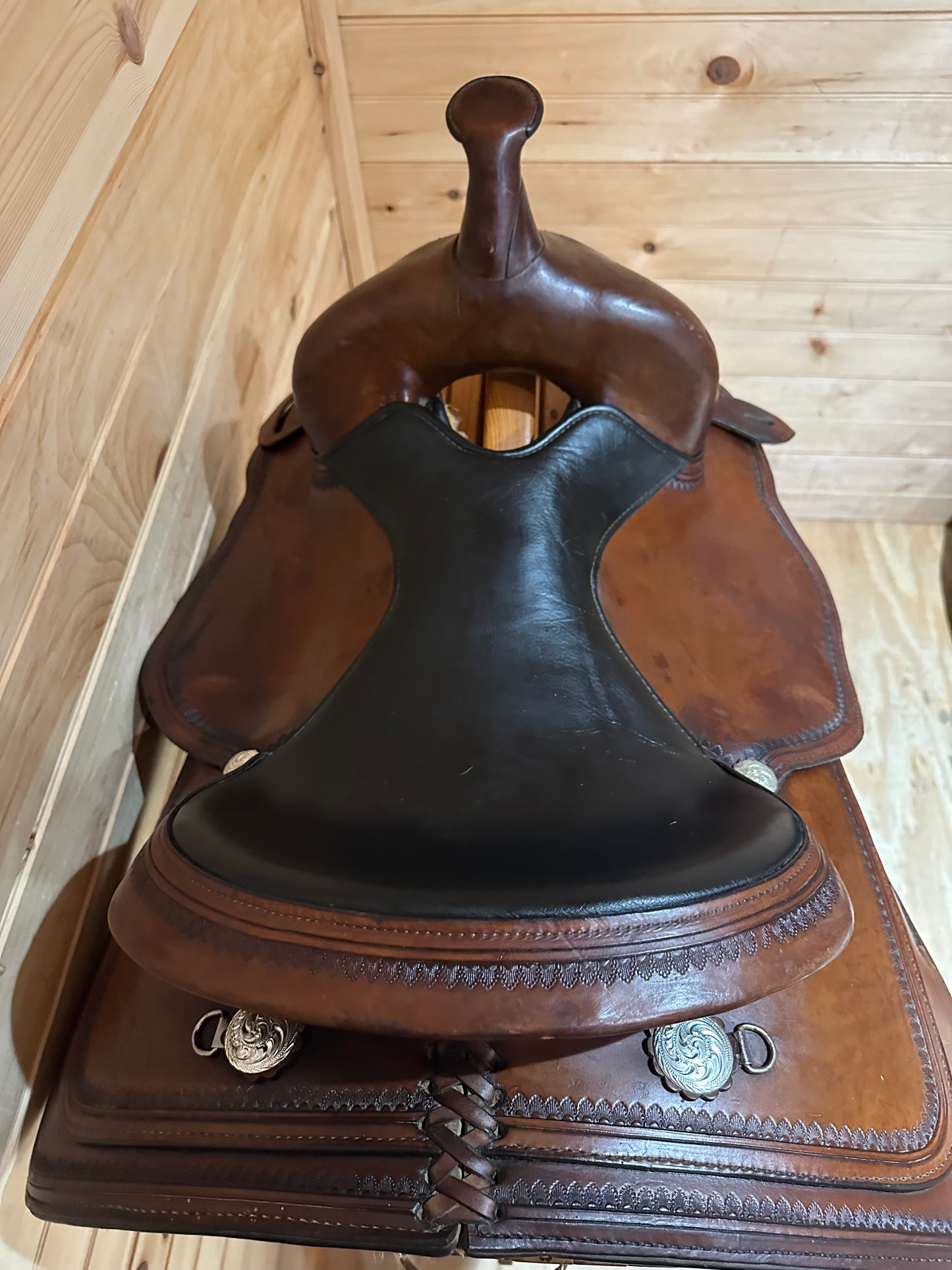 15” Circle Y Topeka Flex-Lite Western Trail Saddle Model 1551