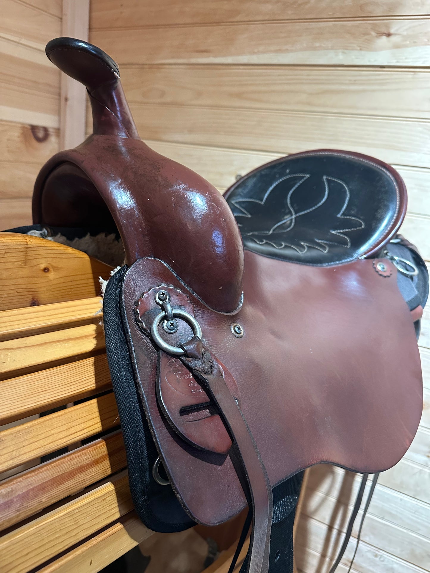 16” Crest Ridge Sonata Lite Western Trail Saddle