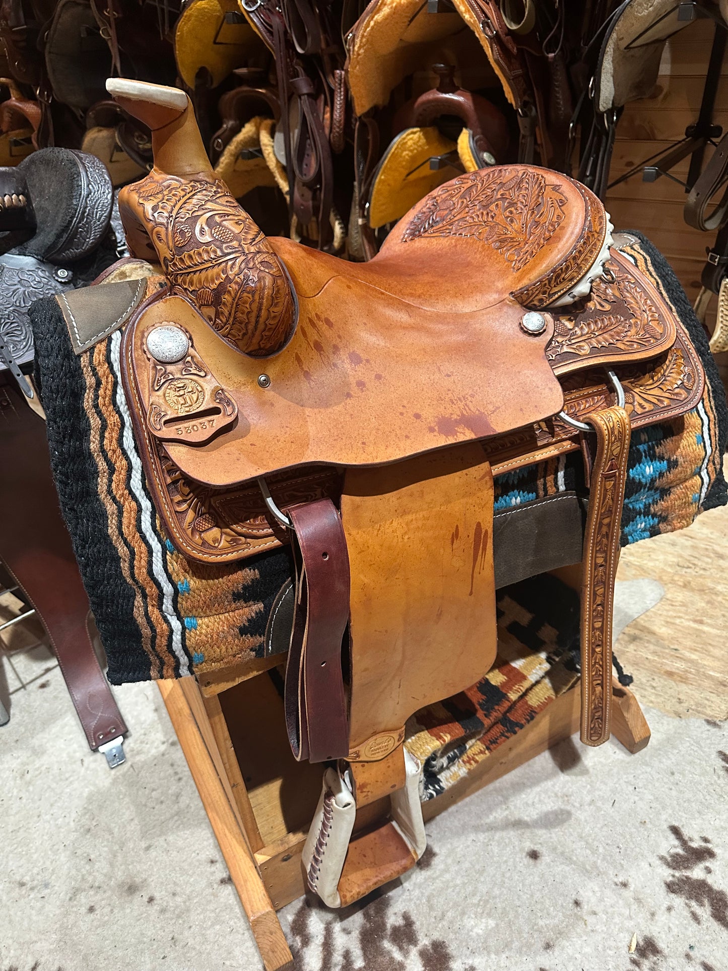 16.5” Court’s Western Roping Saddle Model 53037