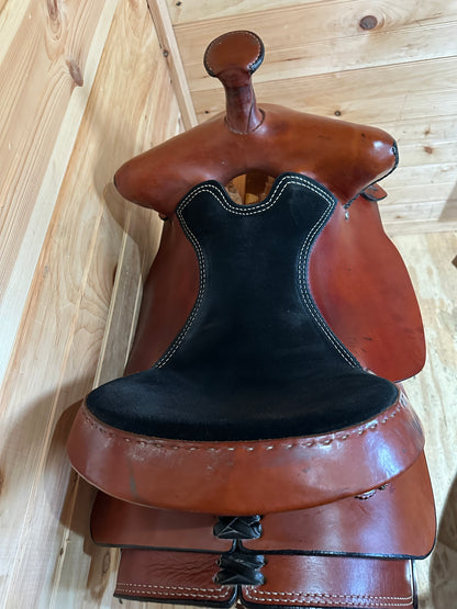 16” Dakota Sweptback Trainer Western Work Saddle Model 421