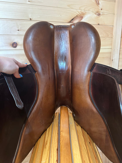 17.5” CWD SE01 4L Jumping Saddle (2013)