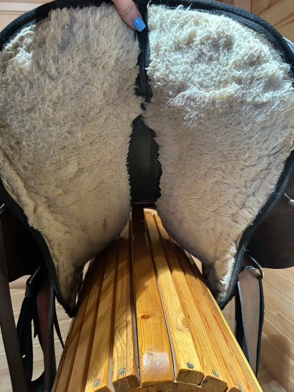 16” Crest Ridge Sonata Lite Western Trail Saddle