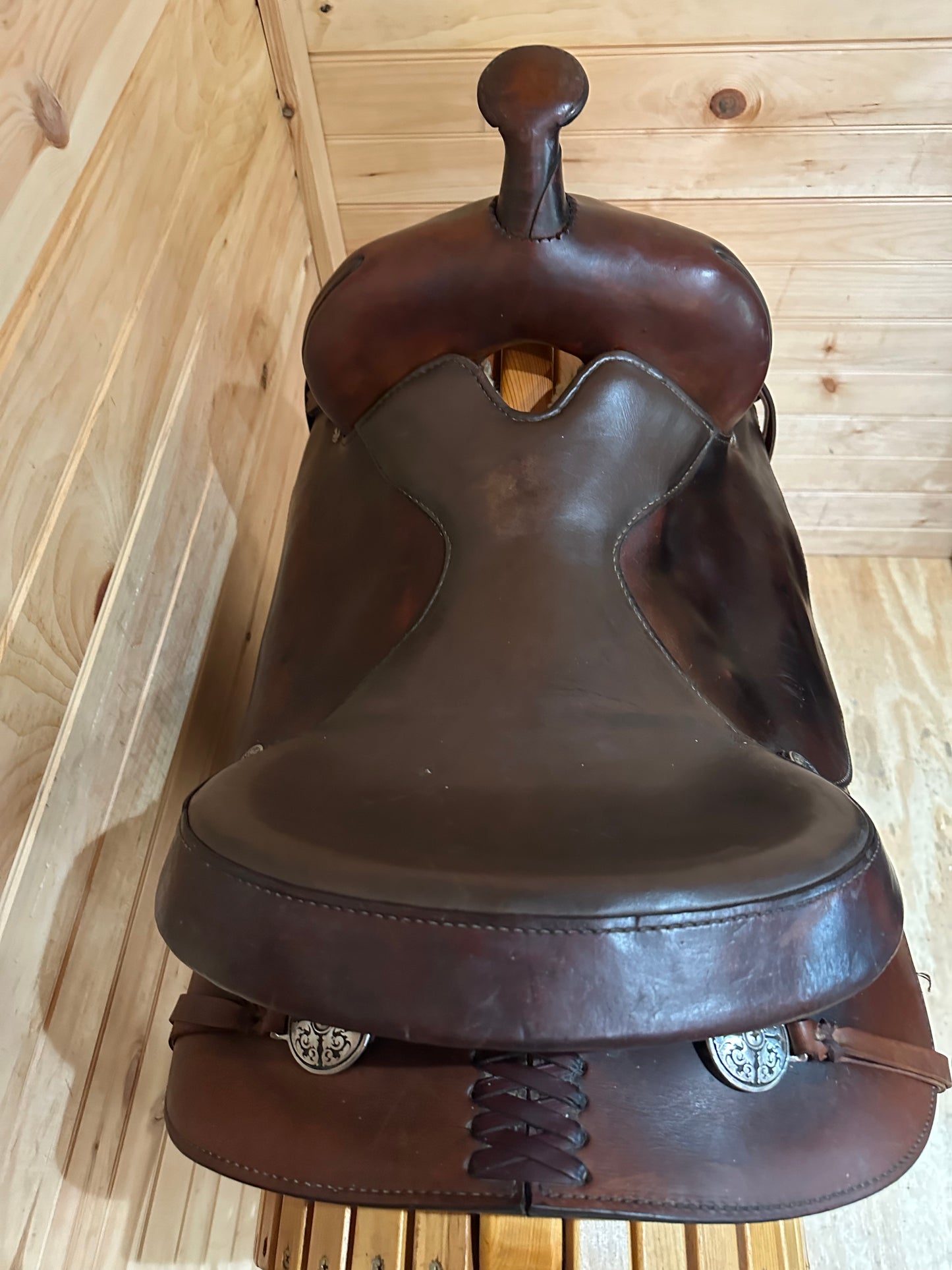 16” Tex Tan Hereford Round Skirt Western Trail Saddle Model 08-797C6