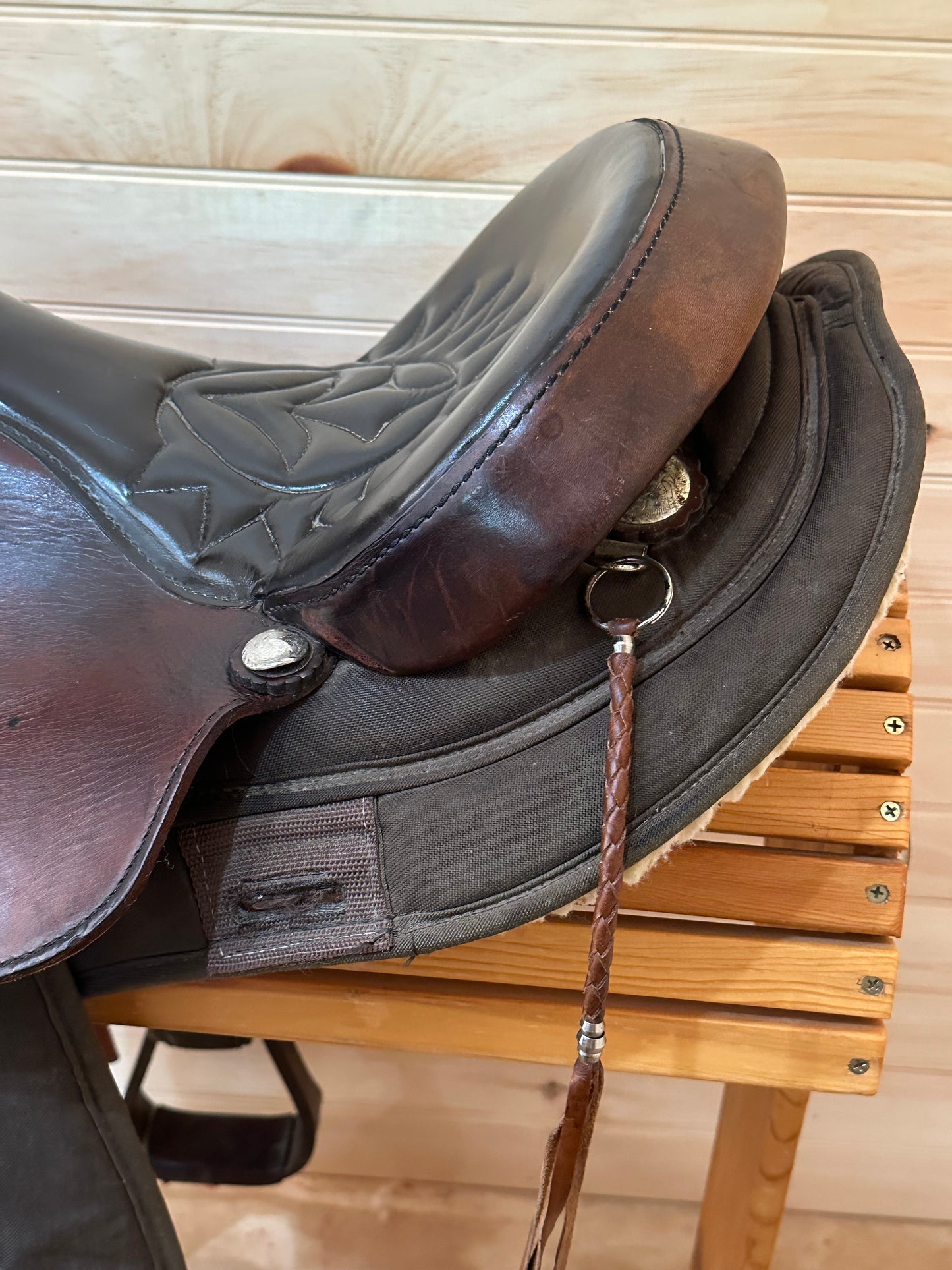 15.5” Big Horn Arabian Cordura/Leather Western Trail Saddle Model 116