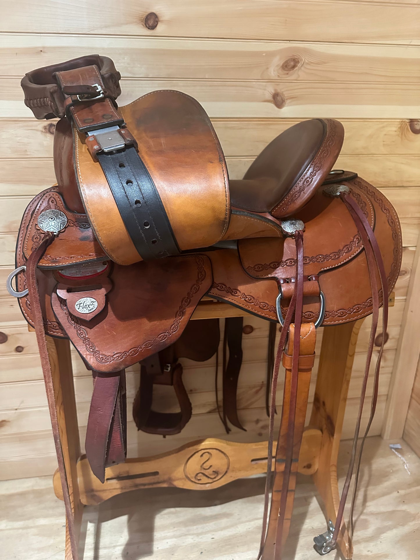 15” Circle Y Alpine Flex2 Western Trail Saddle Model 2377
