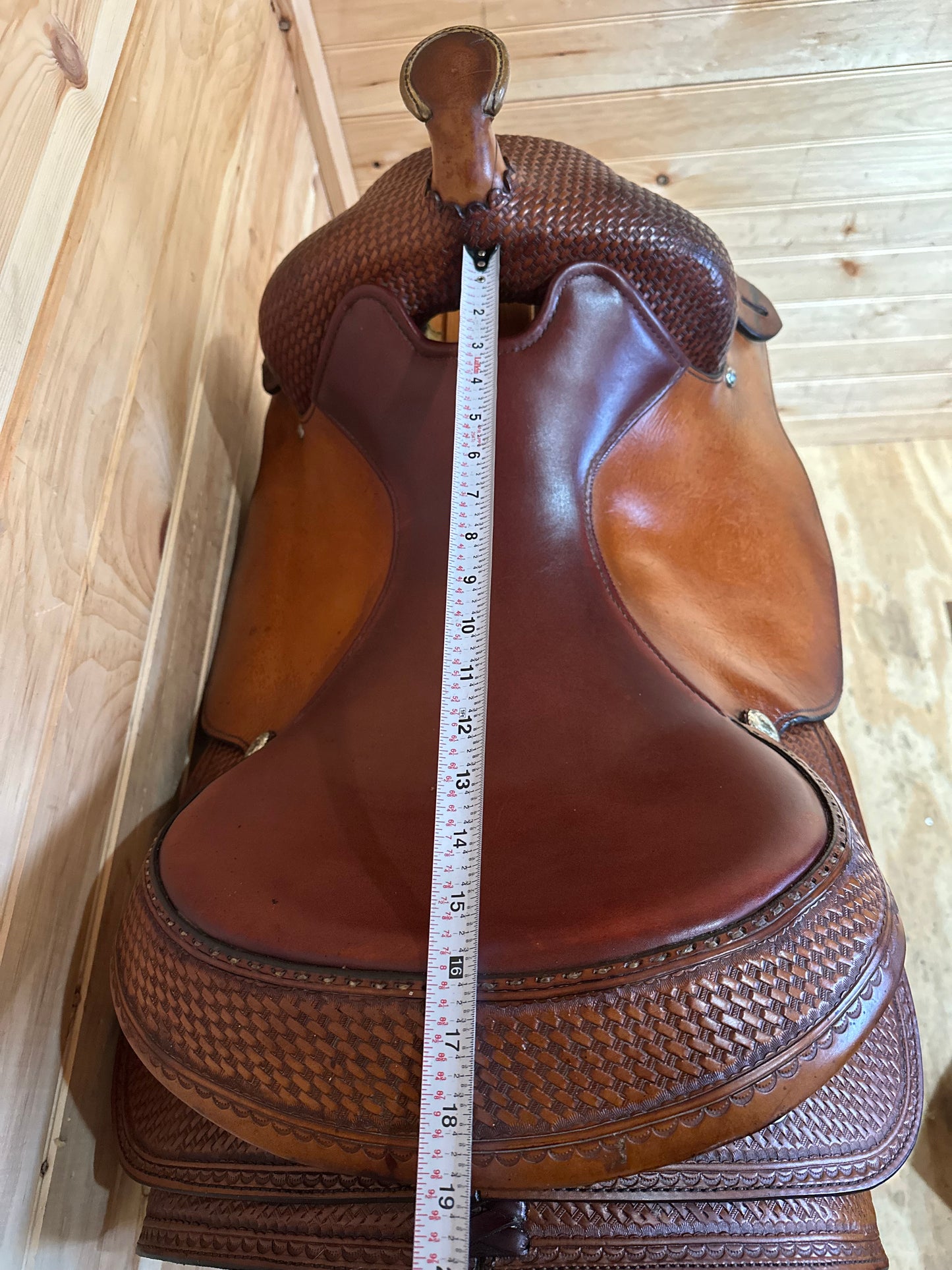 16” Circle Y Reiner Western Saddle Model 2665