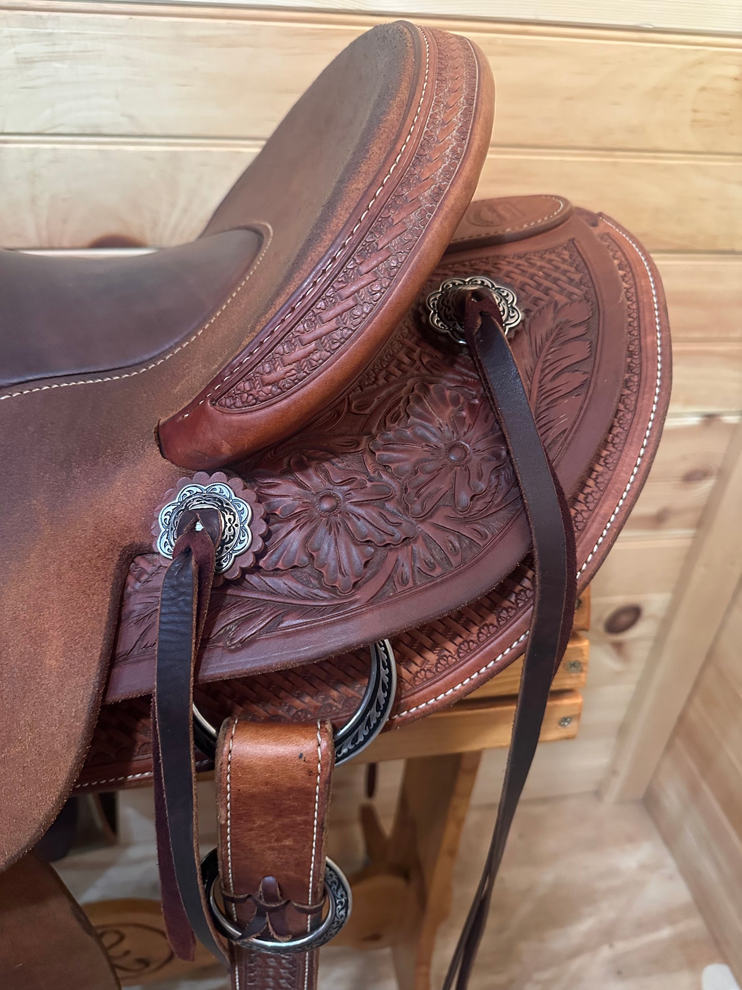15.5” Cowboss Wade Lite Western Ranch Saddle