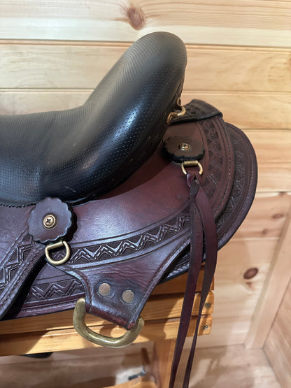 18” Big Horn Sil-Cush Flex Endurance trail saddle Model 1685.8