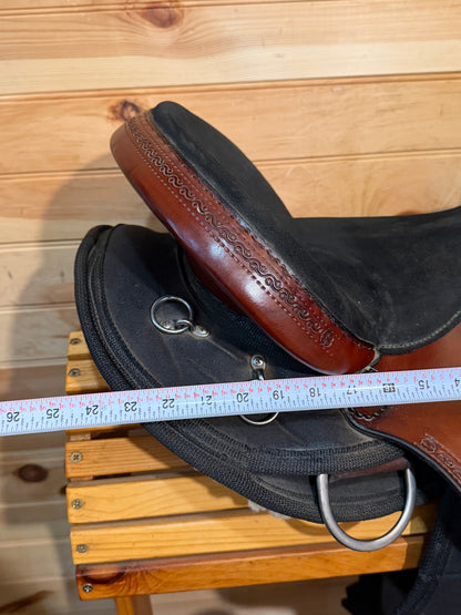 16” Crest Ridge Saddlery Sentry Lite Western Trail Saddle