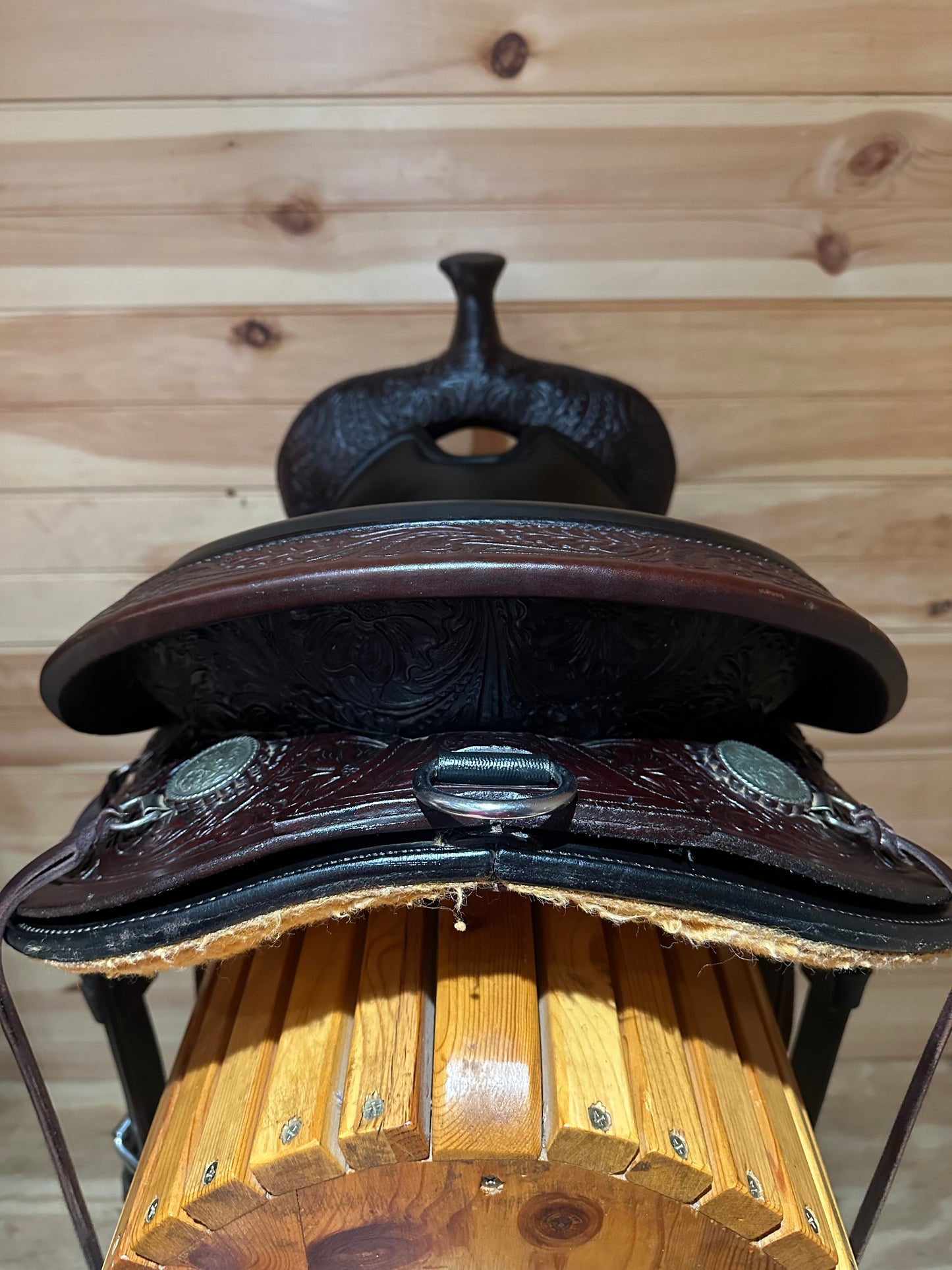 15” Circle Y High Horse Mesquite Trail Western Saddle Model 6864 (2022)