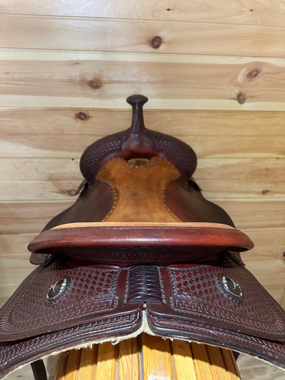 15.5” McCall Cowhorse Western Saddle Model 690 1203