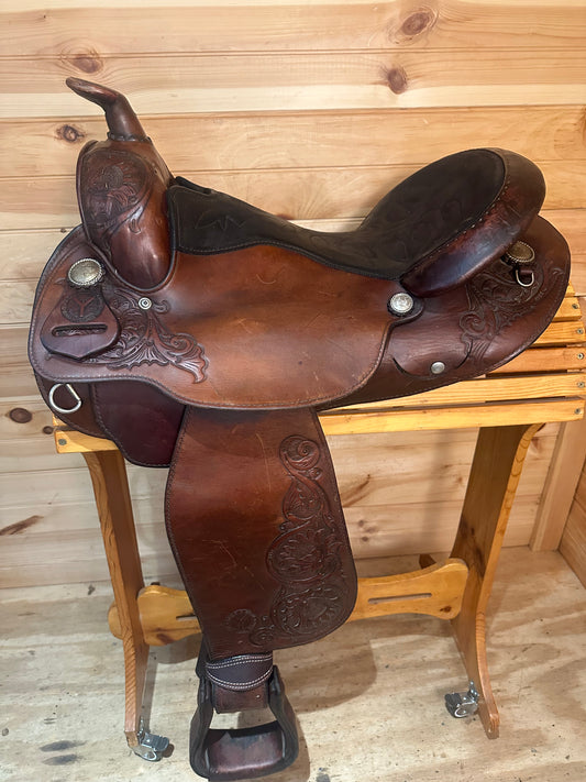 16” Circle Y Arabian Round Skirt Western Trail Saddle Model 2126