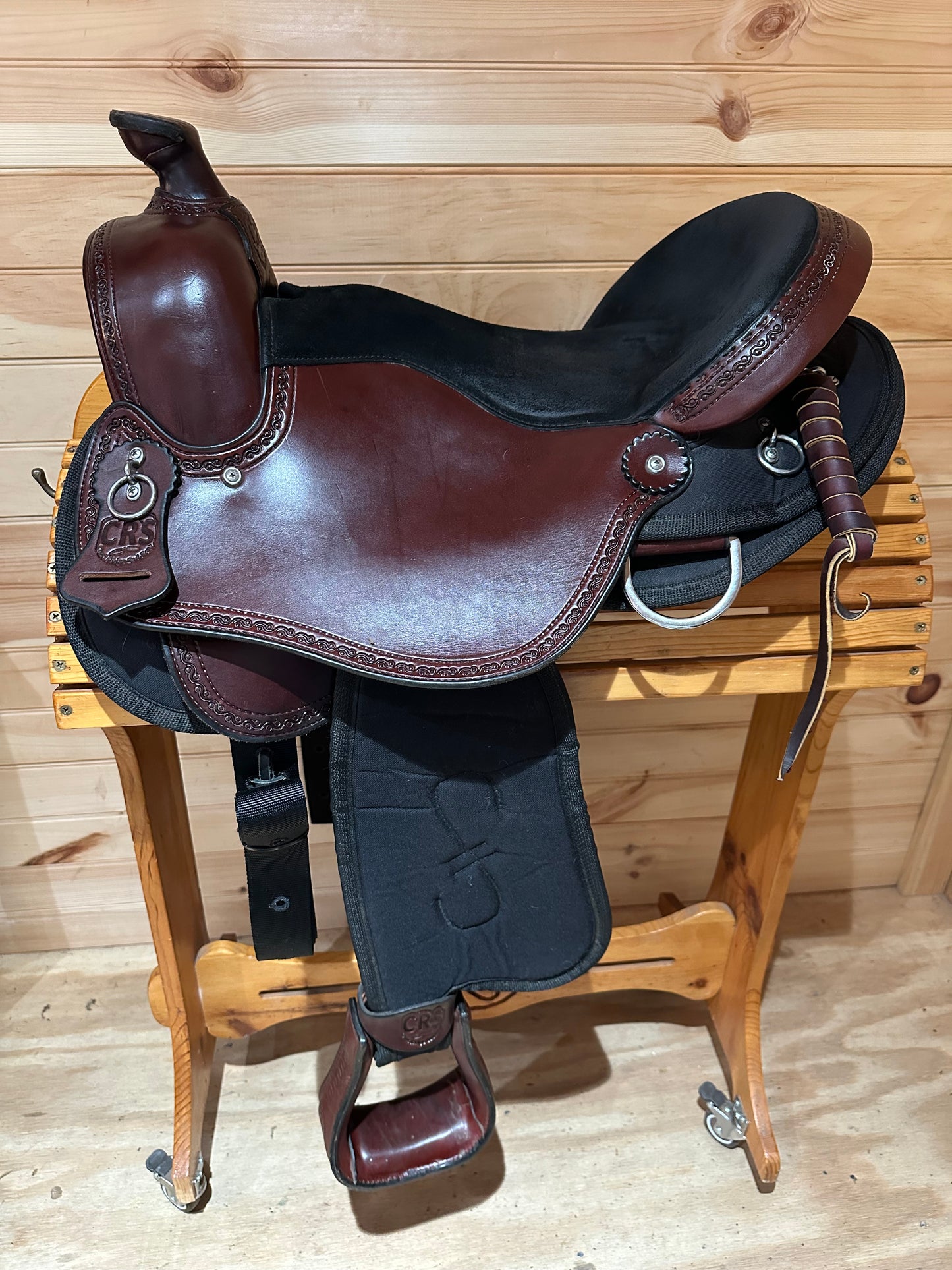 16” Crest Ridge Saddlery Sentry Lite Western Trail Saddle