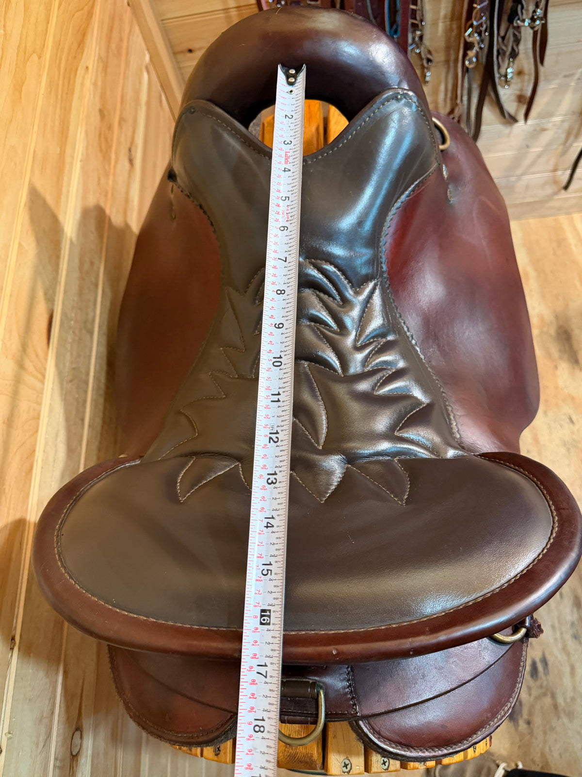 15.5” Tucker Endurance Trail Saddle Model 159