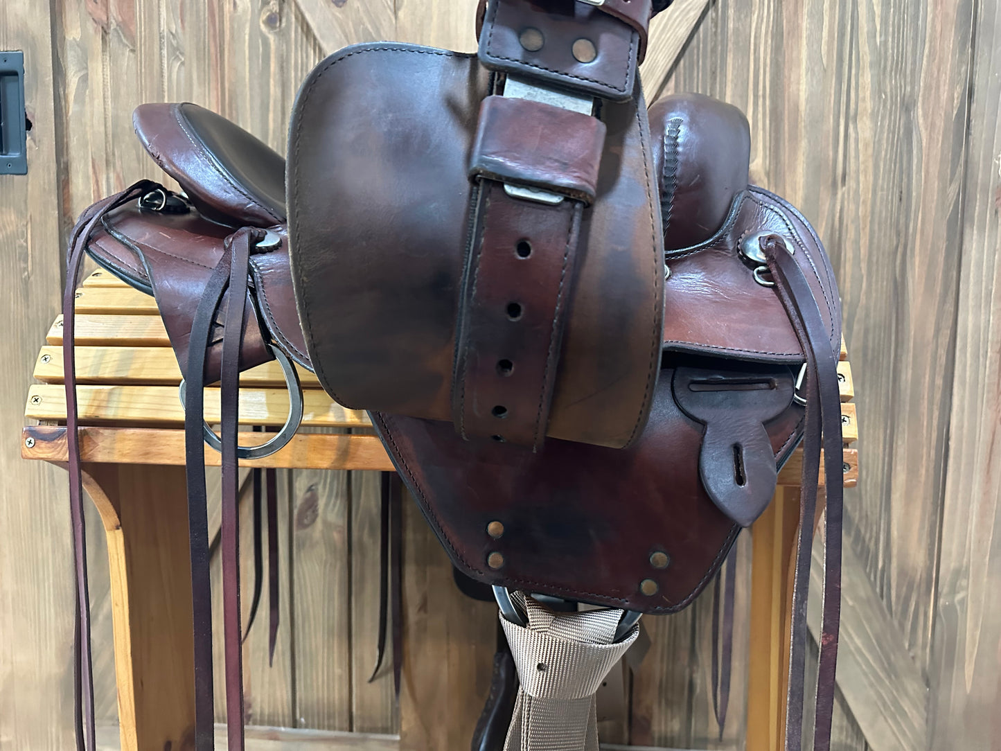 16” Circle Y Flex-Lite Endurance Trail Saddle Model 1574