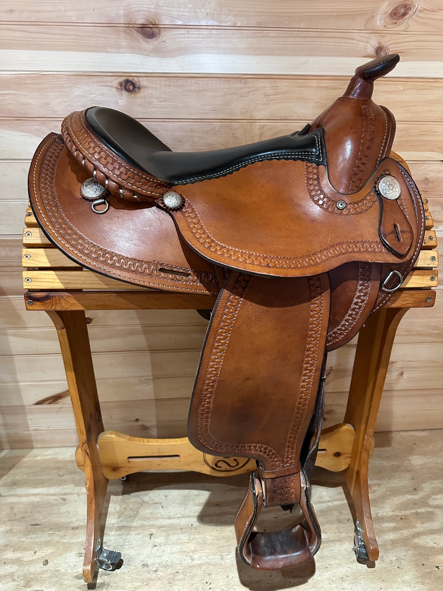 15” Dakota Arabian Western Saddle Model 5319