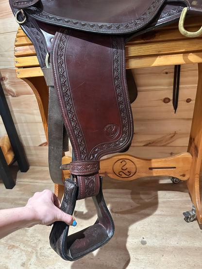 18” Big Horn Sil-Cush Flex Endurance trail saddle Model 1685.8
