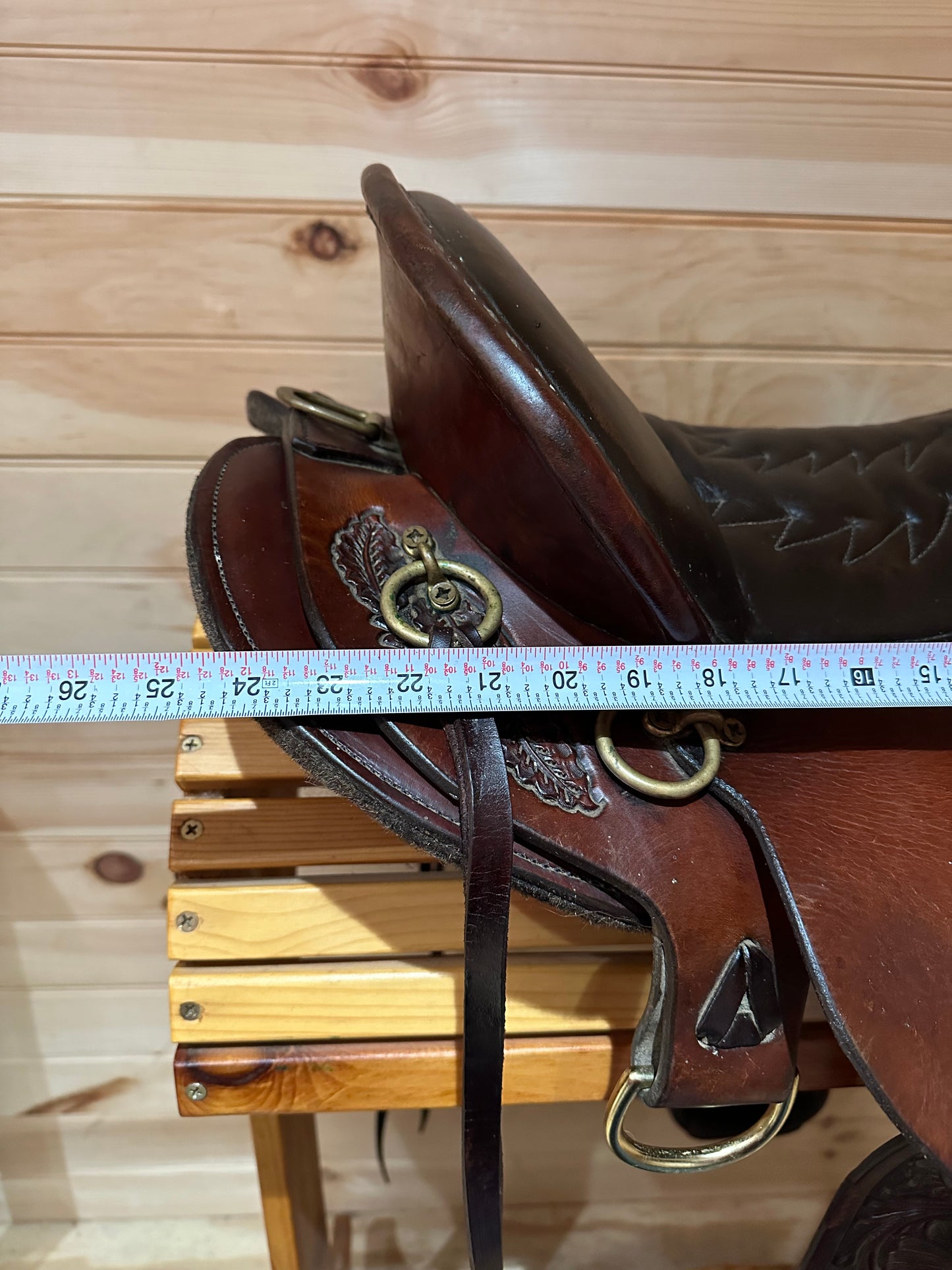 16.5” Reinsman SureTrail Western Trail Saddle