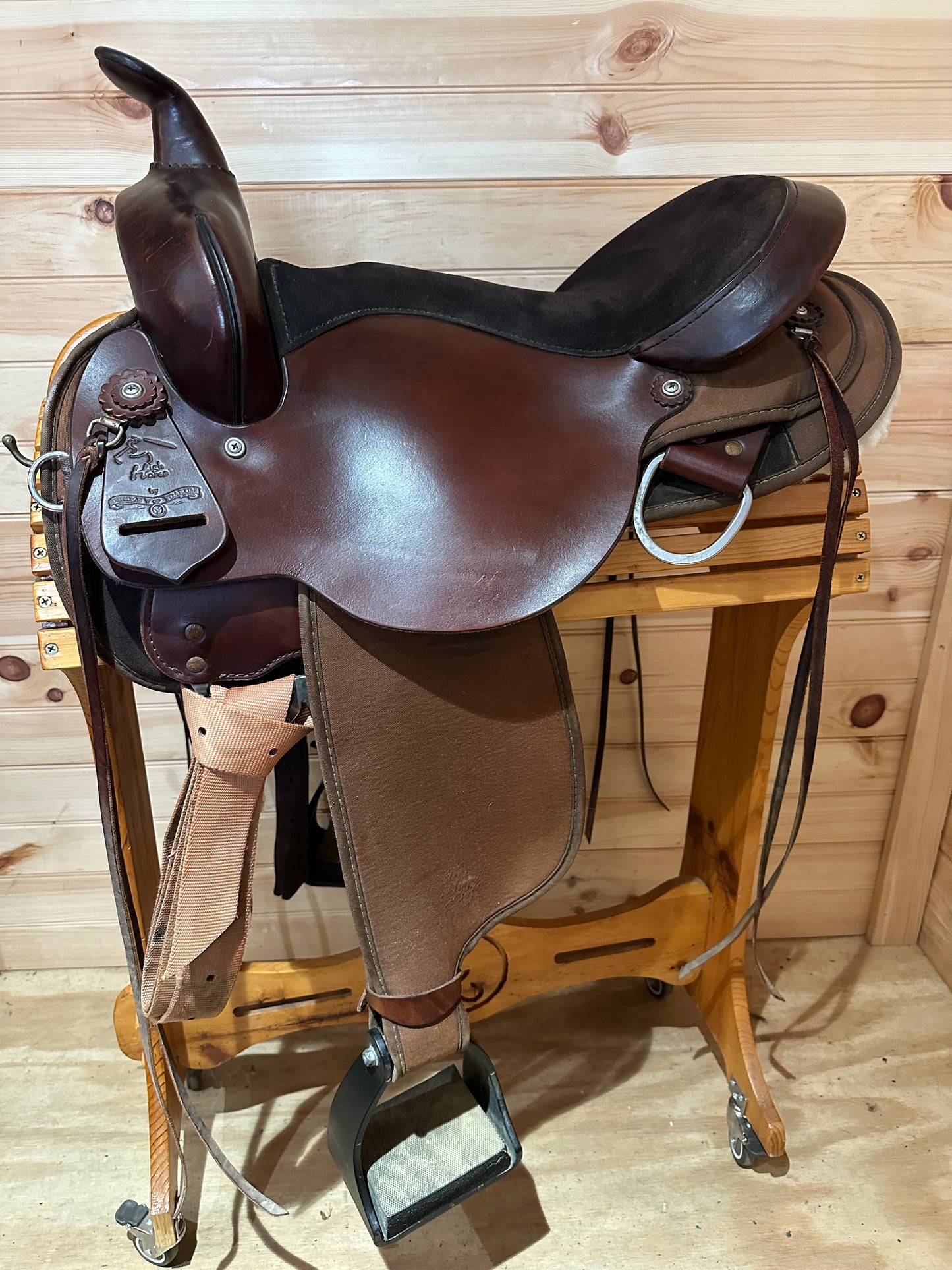 17” Circle Y High Horse El Campo Gaited Western Trail Saddle Model 6970