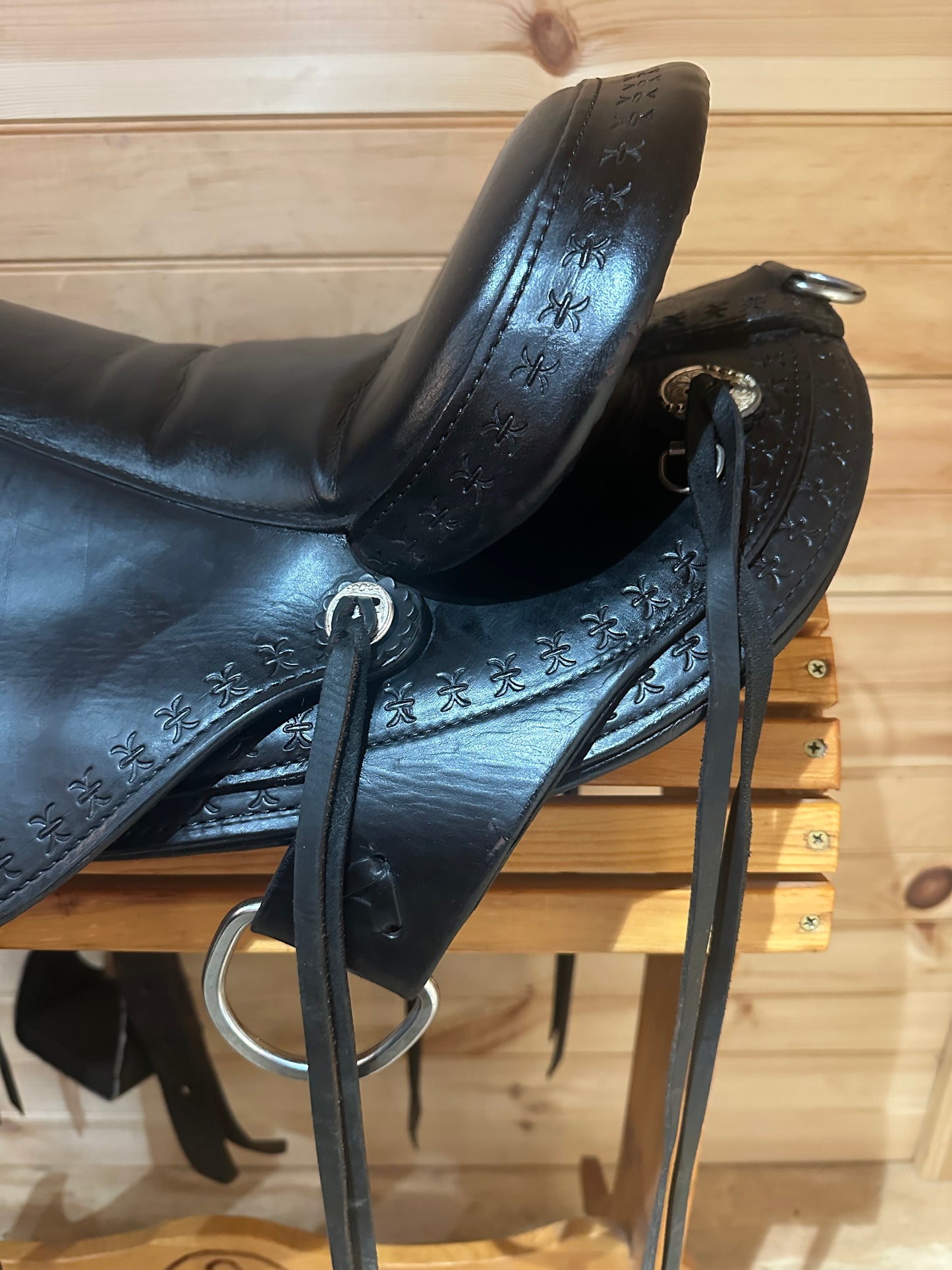 17” Circle Y flex2 Alabama Trail Gaiter Western Gaited Saddle Model 1581