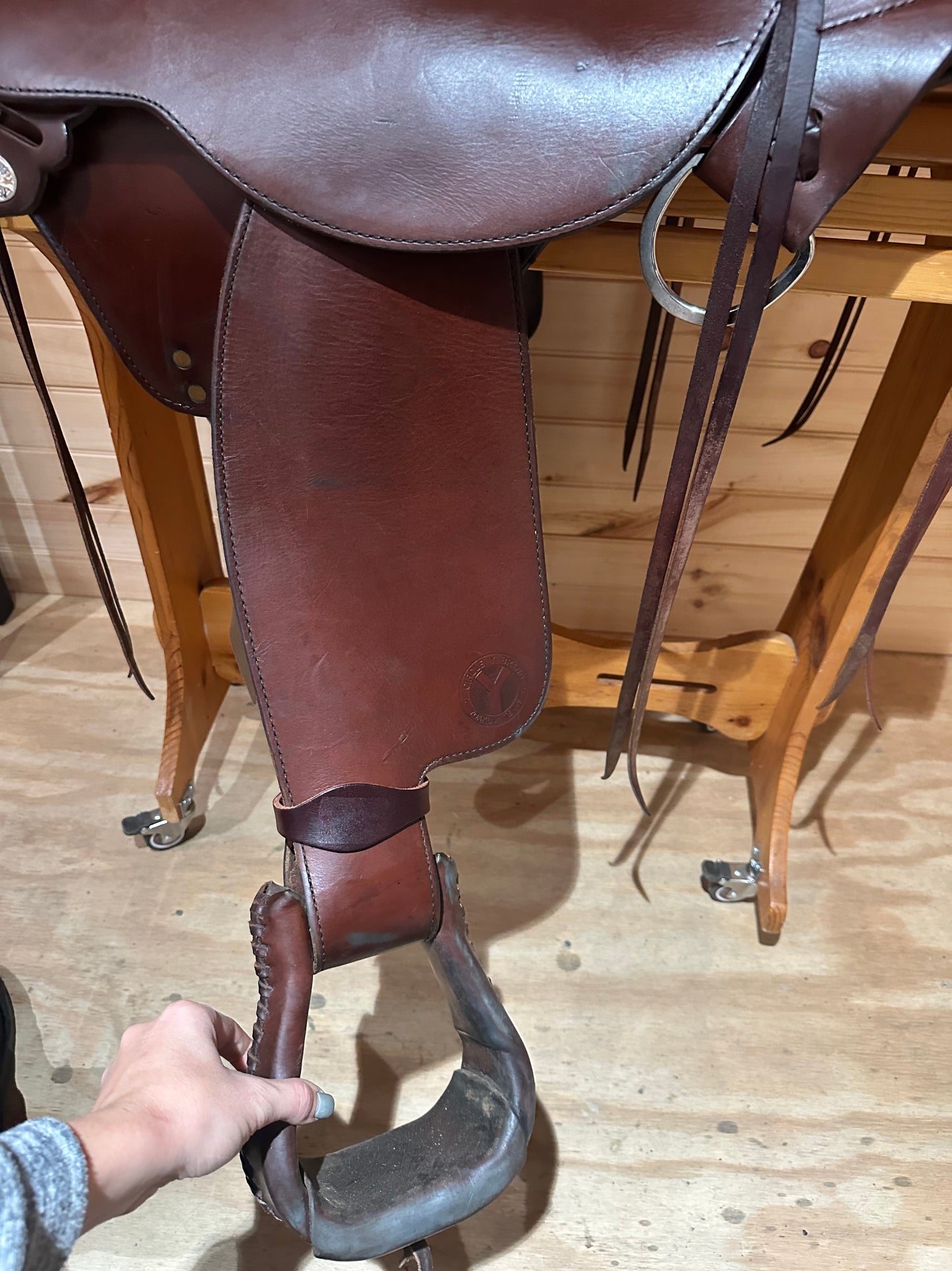 16” Circle Y Flex-Lite Endurance Trail Saddle Model 1574