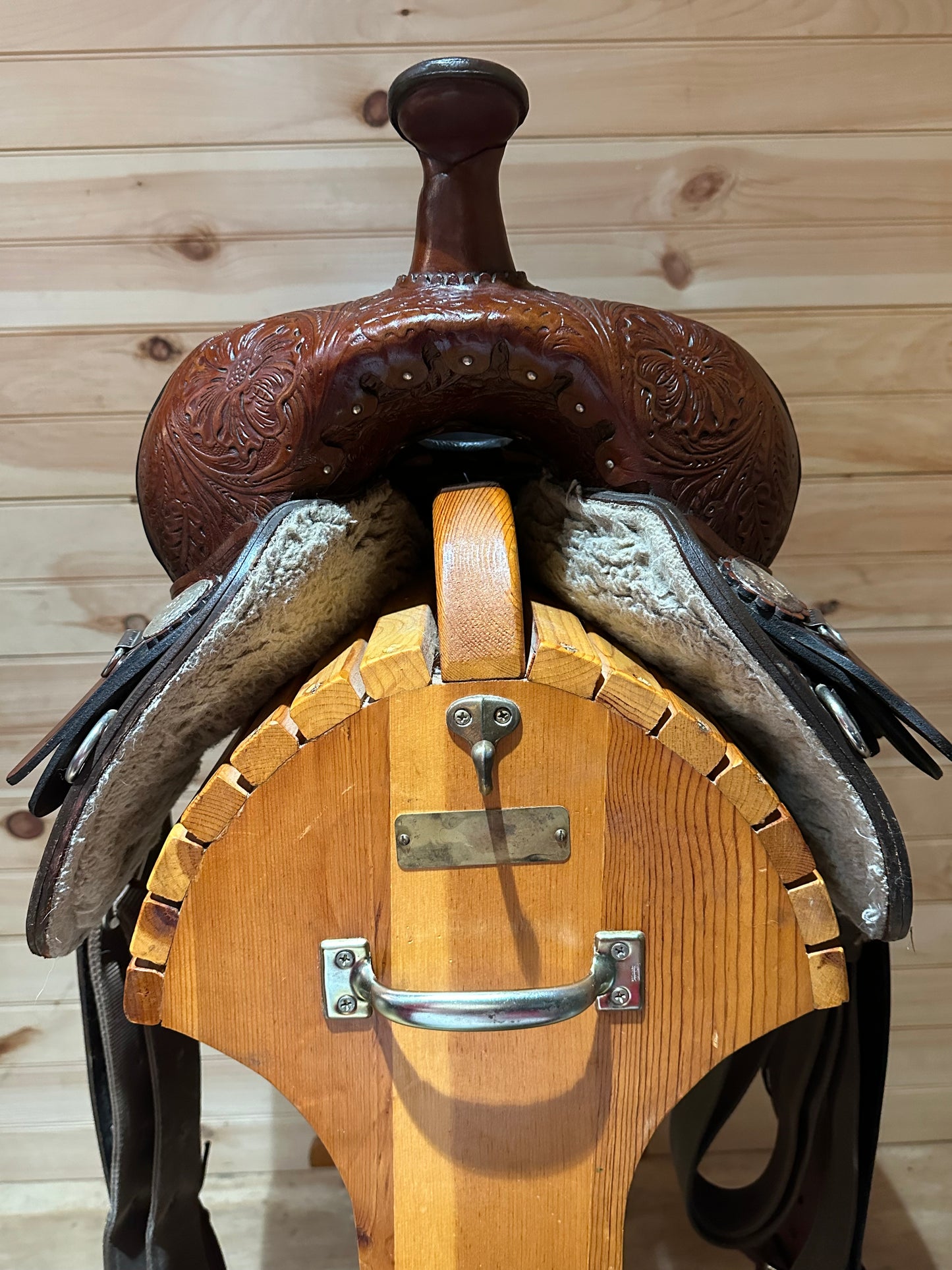 16” Circle Y High Horse Western Trail Saddle Model 6810