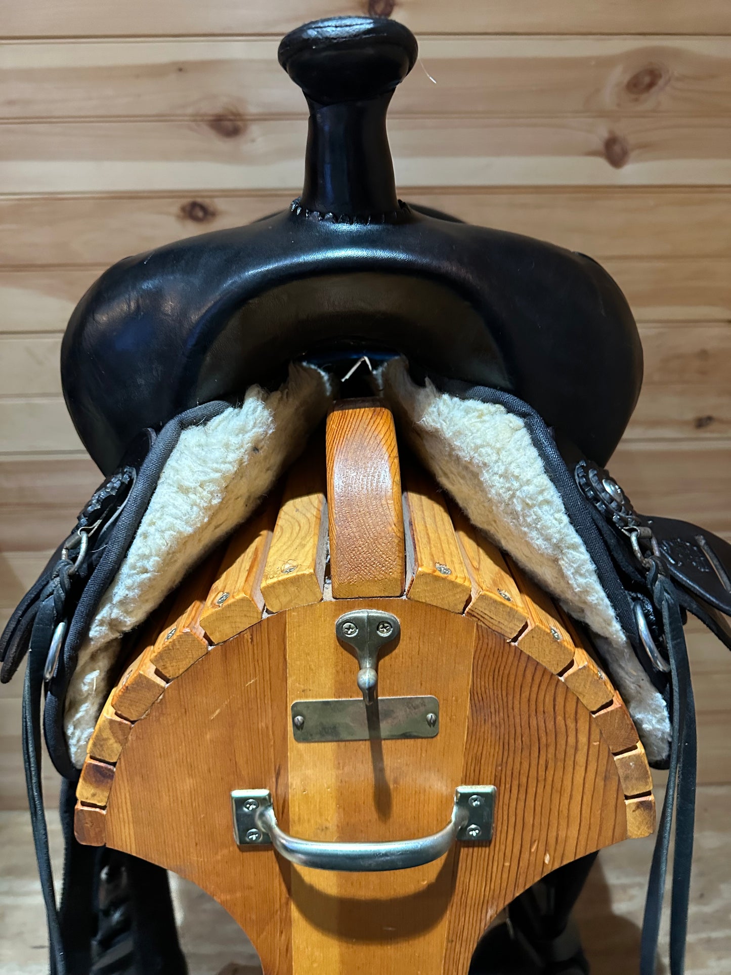 16” Circle Y High Horse Lockhart Western Trail Saddle Model 6910
